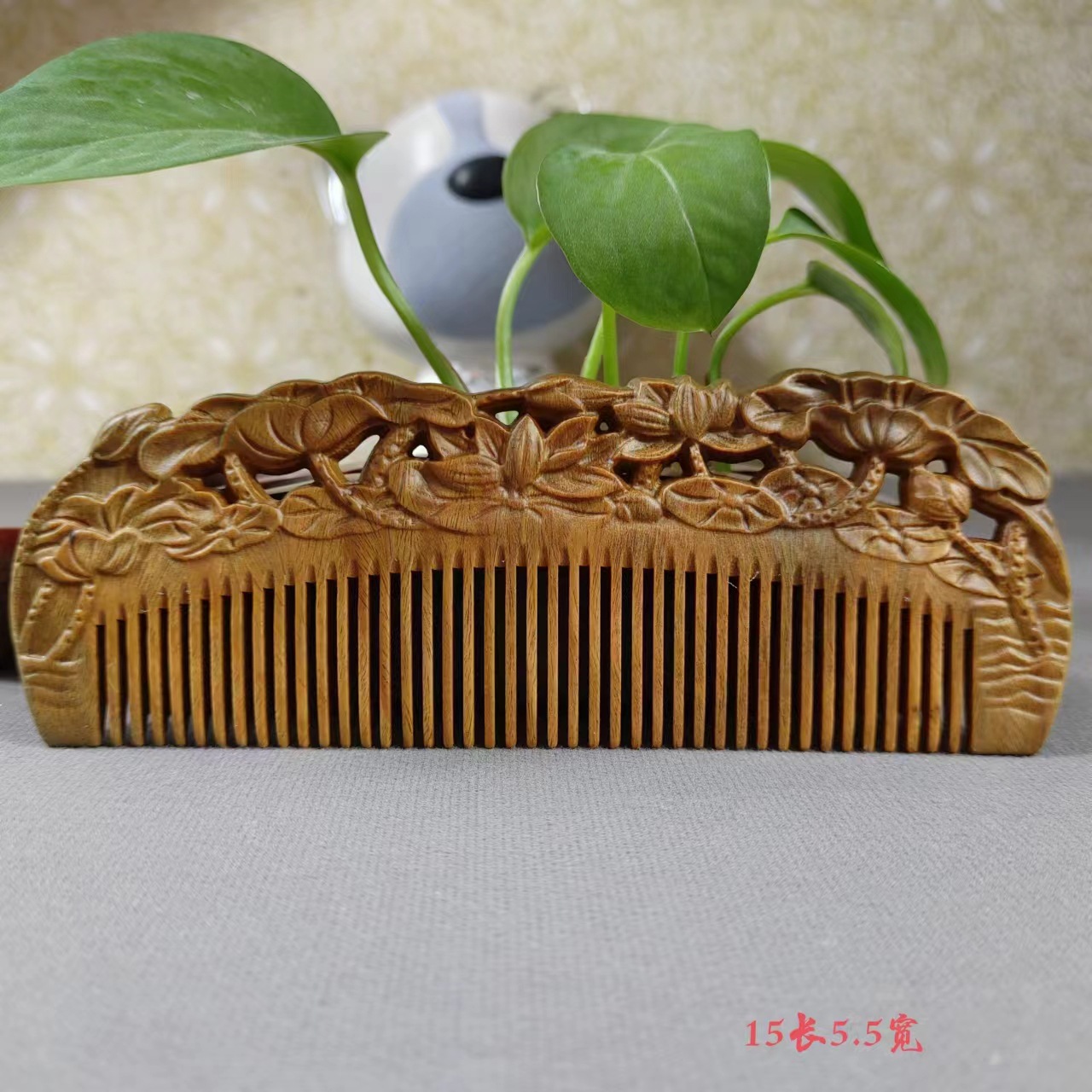 緑檀木両面彫刻磨き木櫛マッサージ保健携帯櫛プレゼントスポットメーカー卸売り