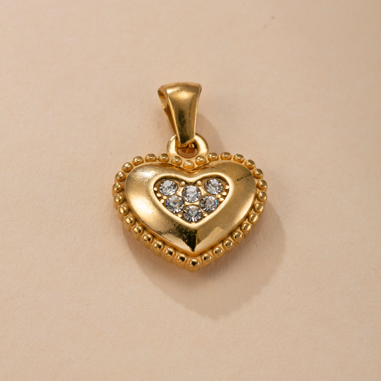 Colgante único Joyas de fundición de acero inoxidable transfronterizas Amor collar de diamantes con incrustaciones de micro temperamento accesorios de joyería de bricolaje de lujo ligero