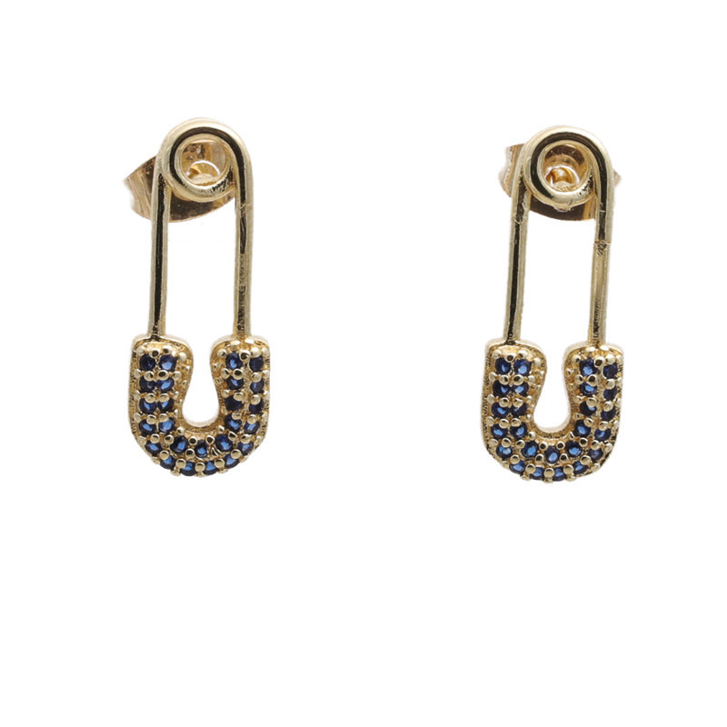 Transfronterizo nuevo cobre europeo y americano chapado en oro Cruz aretes diseño femenino sentido nicho personalidad amor pendientes