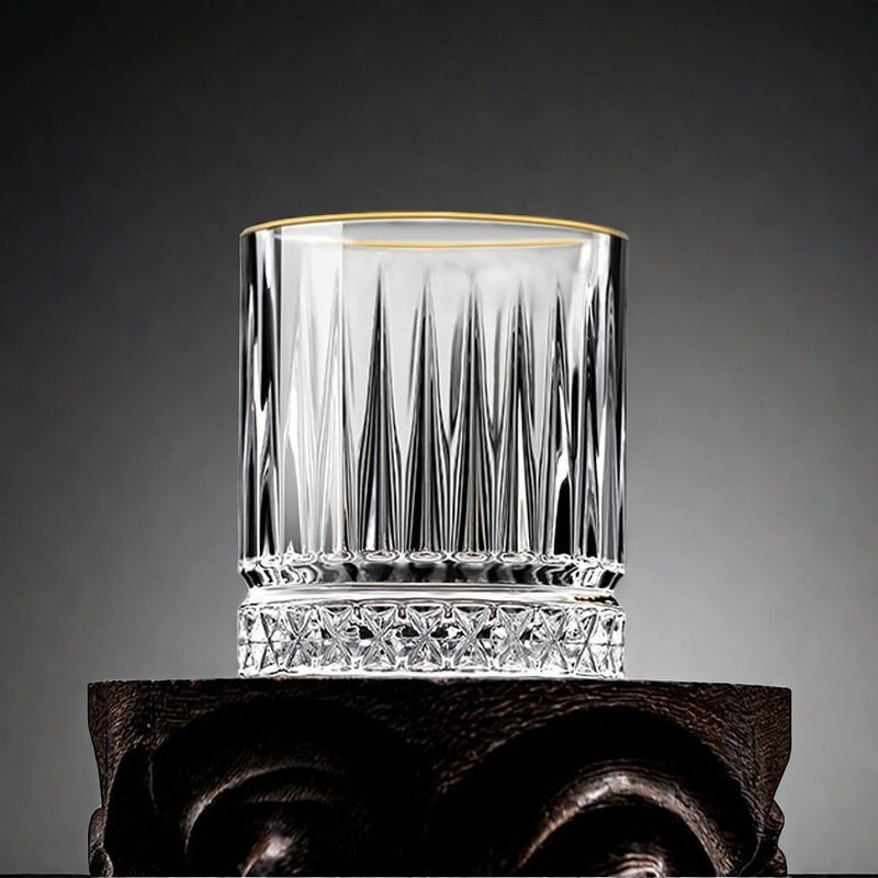 Dos dos tazas de licor blanco conjunto doméstico lujo ligero de alta calidad 2 tazas de una taza pequeña taza de cerveza de licor de cerveza