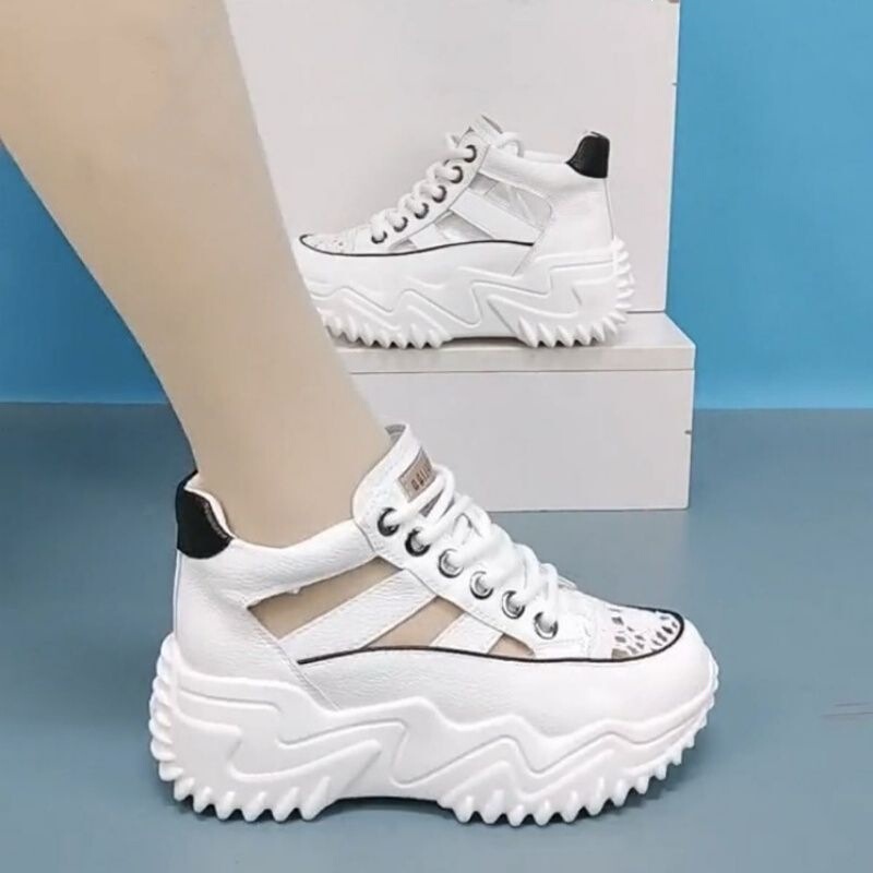 New Summer Women's Sandals, Versatile and Popular, with Soft Soles, Breathable, Odor-Resistant, Non-Slip, Suitable for Outdoor Wear, Clogs