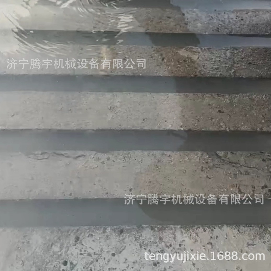 自行走奶牛场用刻槽机电动全液压柴油牧场用刻纹机2公分加宽800型