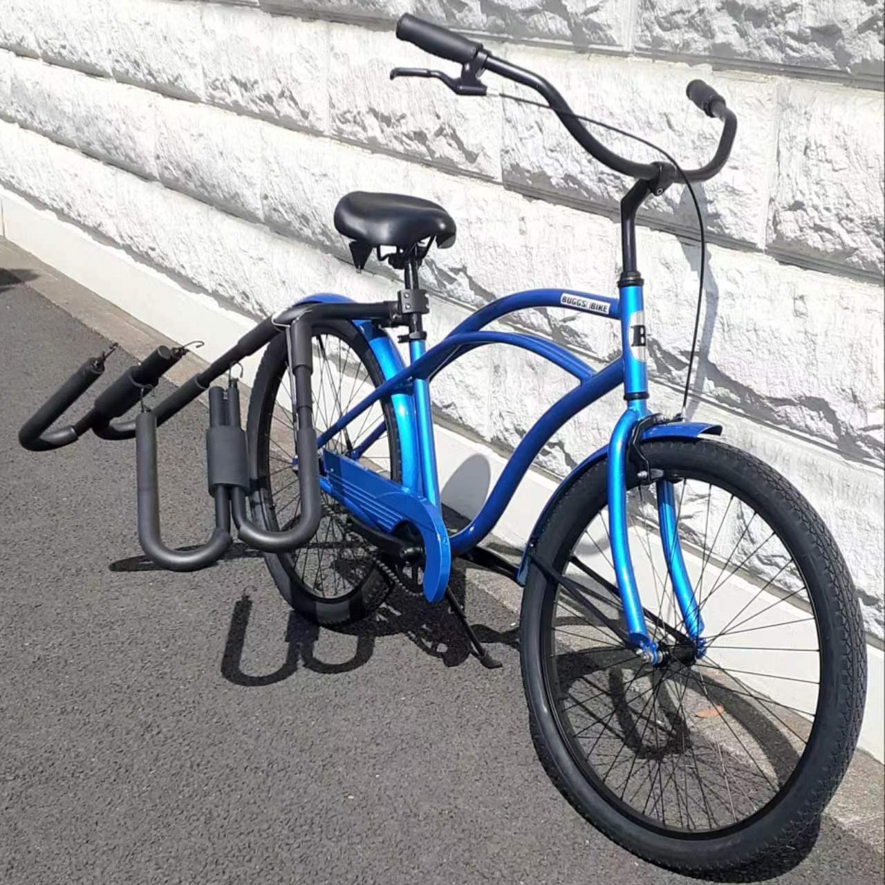 Dual-Board Bicycle Surfboard Rack Can Simultaneously Accommodate Two Surfboards or Skateboards