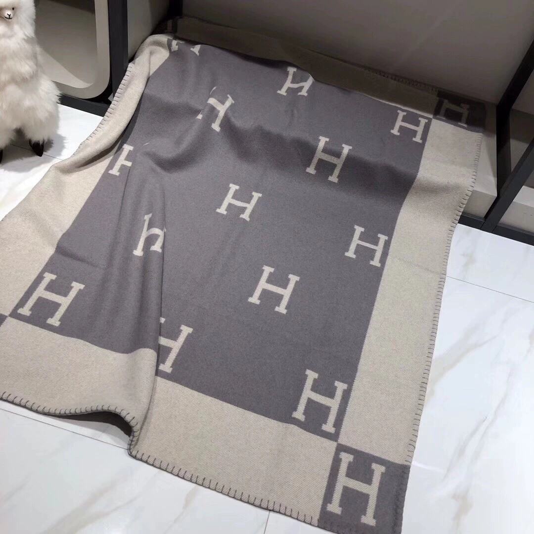 Cashmere cloak, duvet, double-sided sofa