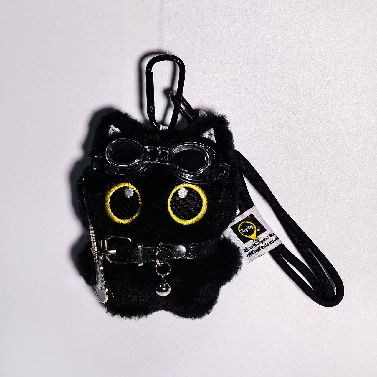 Big Eyes Black Cat Colgante Punk Little Black Cat peluche Keychain Bolsa Colgante Rock Gato Regalos de vacaciones