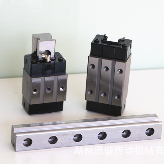 IKO直线导轨滑块LRXSG20 LRXSG25 LRXSG30 LRXSG35 LRXSG15