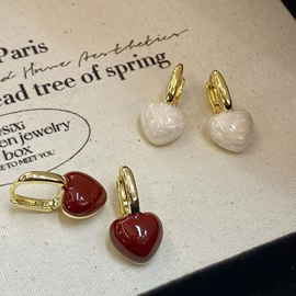 项链;耳钉;耳环