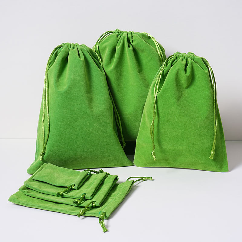 Emerald green; 5*7cm; knitting bottom velvet