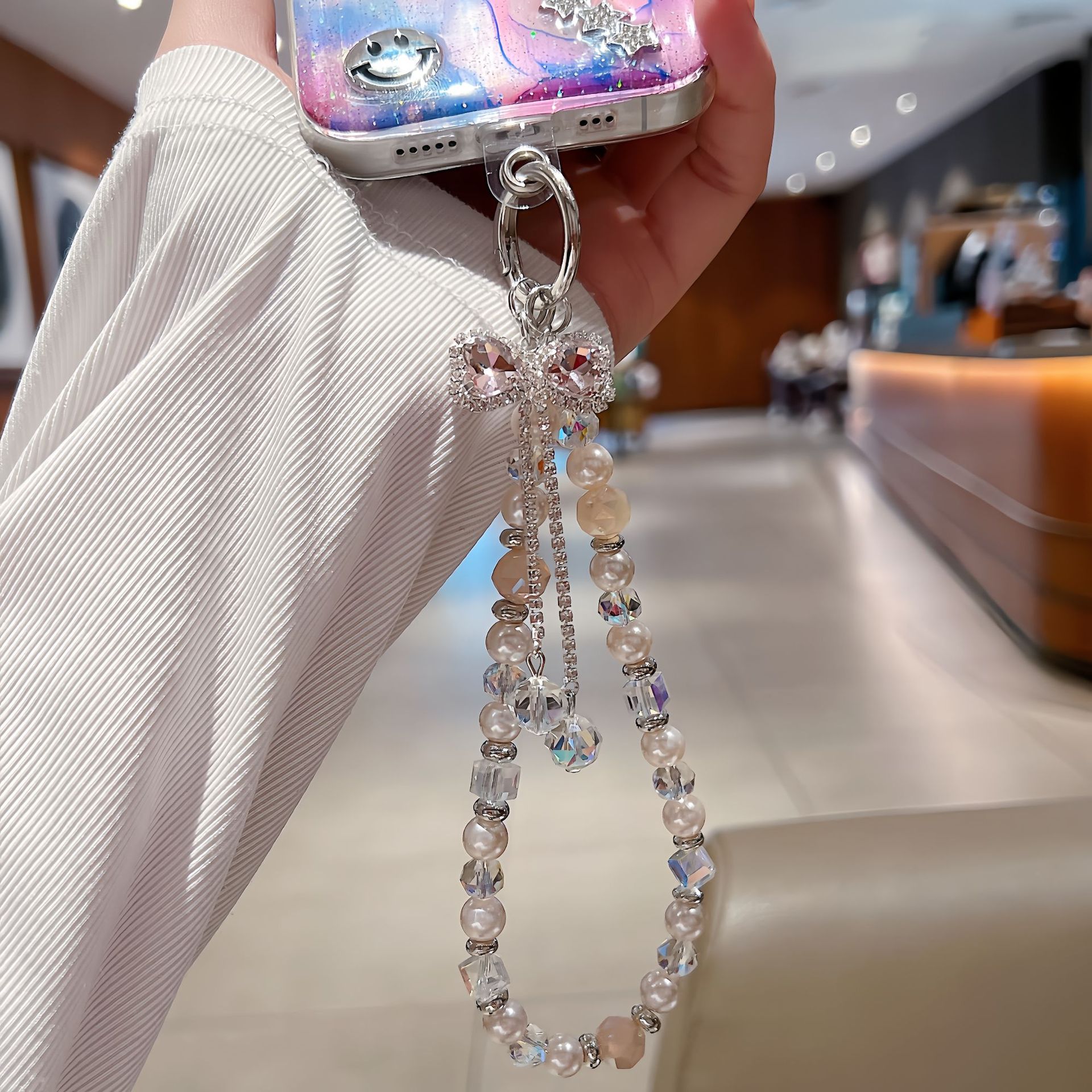 Lujo ligero Diamante Flash Mariposa Colgante Caja del teléfono móvil Cordón Perla de cristal Bolsa con cuentas Cadena borla Cadena de mano fresca