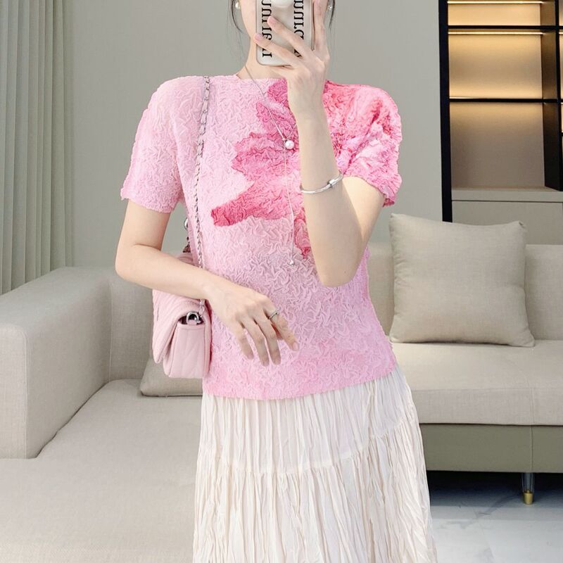 Miyake Embossed Printing Color New Fashion Pleated Tie-Dye Printing High Elastic Short Sleeve Thin T-Shirt Women's Top Trendy Miyake Embossed Printing Color New Fashion Pleated Tie-Dye Printing High Elastic Short Sleeve Thin T-Shirt Women's Top Trendy