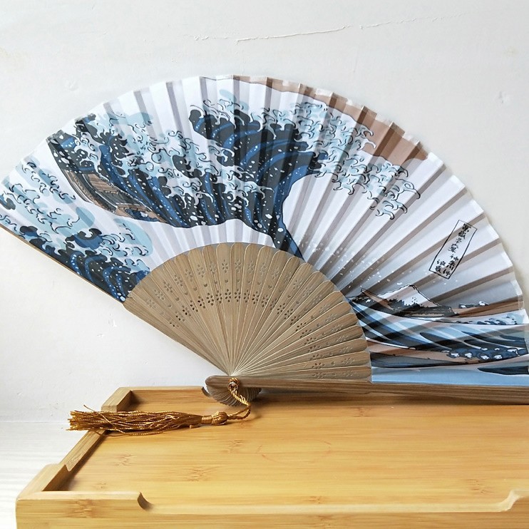 Hay en stock transfronteriza ola japonesa pequeño ventilador plegable serie japonesa SEDA-como ventilador de bambú Kanagawa ola