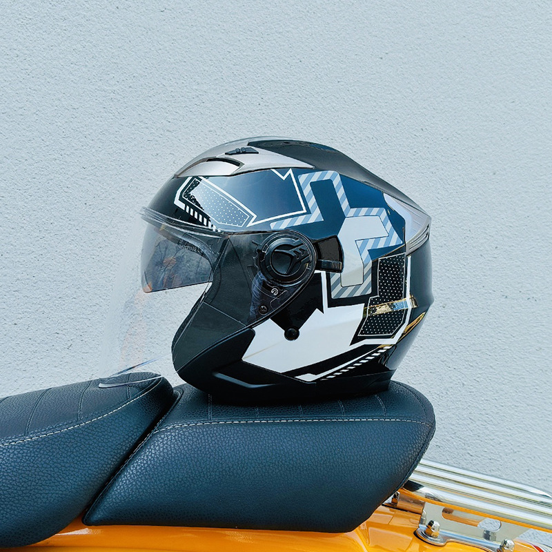 Cascos de motocicleta BYD, cascos de automóviles eléctricos, soporte al por mayor en stock, por favor, póngase en contacto con el servicio al cliente antes de disparar.