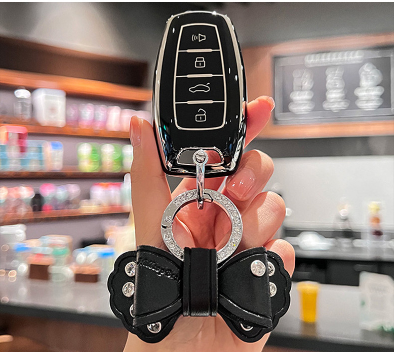 Suitable for Haval H6 Key Cover M6 Car F7 Third Generation Haval Chitu H2 Big Dog H9 Female F5 Buckle Euler Black Cat Shell