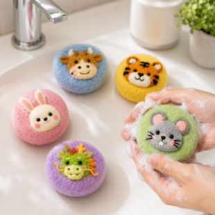 �羳��ë���ֹ���ʮ����Фfelted wool soap��ͨ������ë�����ֶY