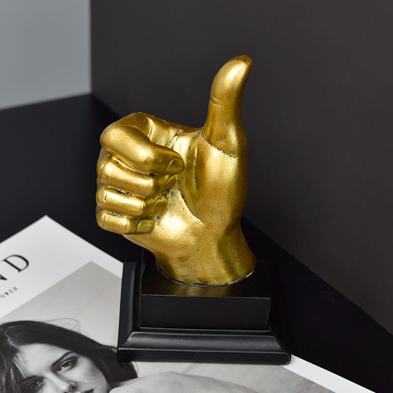 Transfronterizo estilo europeo retro Victoria pulgares arriba gesto Oficina vino gabinete bar decoración OK dedo modelo decoración resina