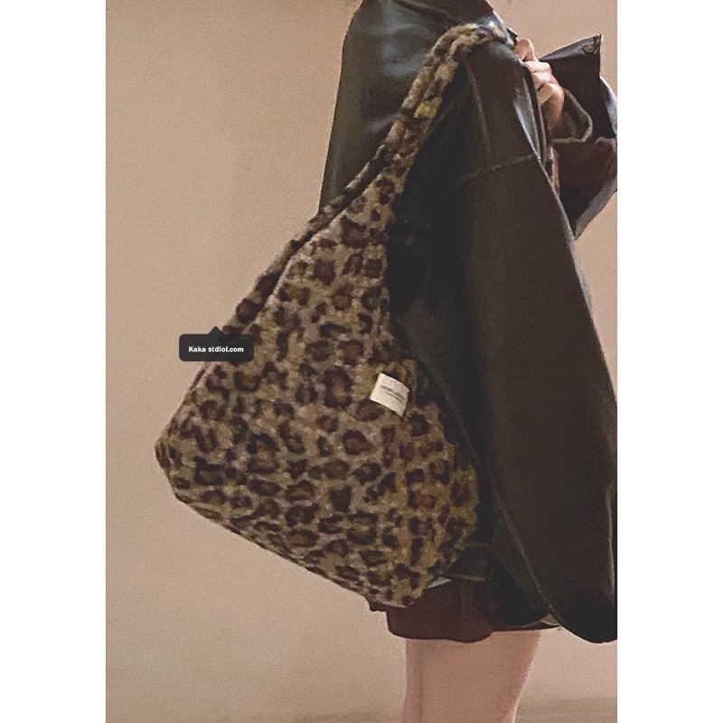 Fashionable demi-season design high quality elegant shoulder bag