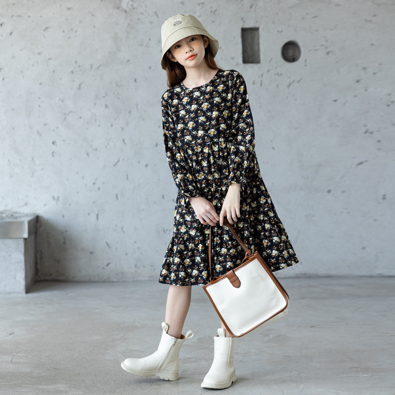 Vestido de manga larga de Otoño de las niñas 2024 Nuevo estilo coreano vestido de princesa floral pastoral para niños falda de estilo occidental para niños grandes