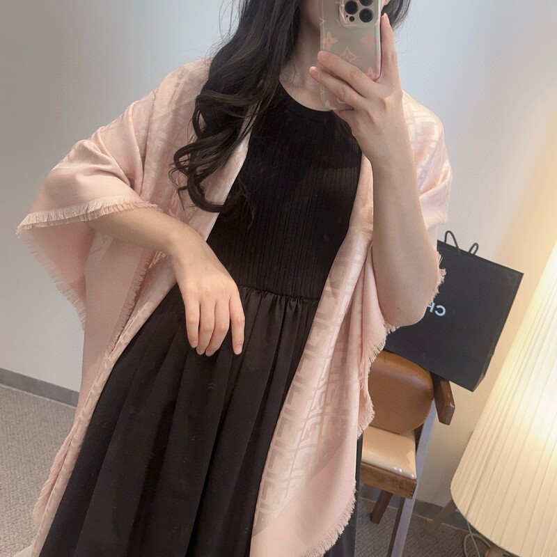 High Version Correct Version Letter Travel Scarf for Women, Versatile All-Season Large Square Scarf, Wool Silk F Air Conditioning Shawl High Version Correct Version Letter Travel Scarf for Women, Versatile All-Season Large Square Scarf, Wool Silk F Air Conditioning Shawl