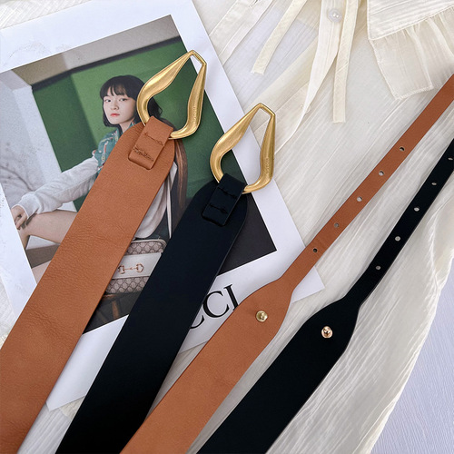 New Horseshoe Buckle Design Belt for Women with Suit Coat Accessories Decoration Wide Girdle Belt Trendy