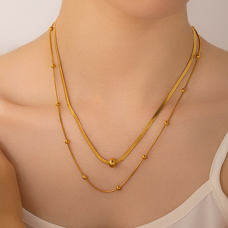 Joyería Al Por Mayor Elegante Color Sólido Acero Titanio Enchapado Collar Cadena De Clips Cadena De Cuerda Torcida display picture 9