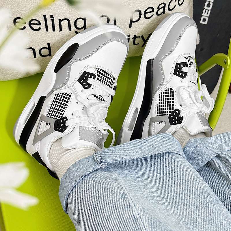 Zapatillas de baloncesto con colchón de aire para niños 2025 verano nuevo estilo salvaje ins color en contraste zapatos blancos de suela gruesa zapatillas deportivas