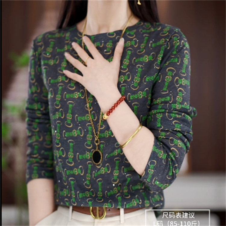 A bold drop-shipping attempt to show women’s charm in mother’s clothing 3