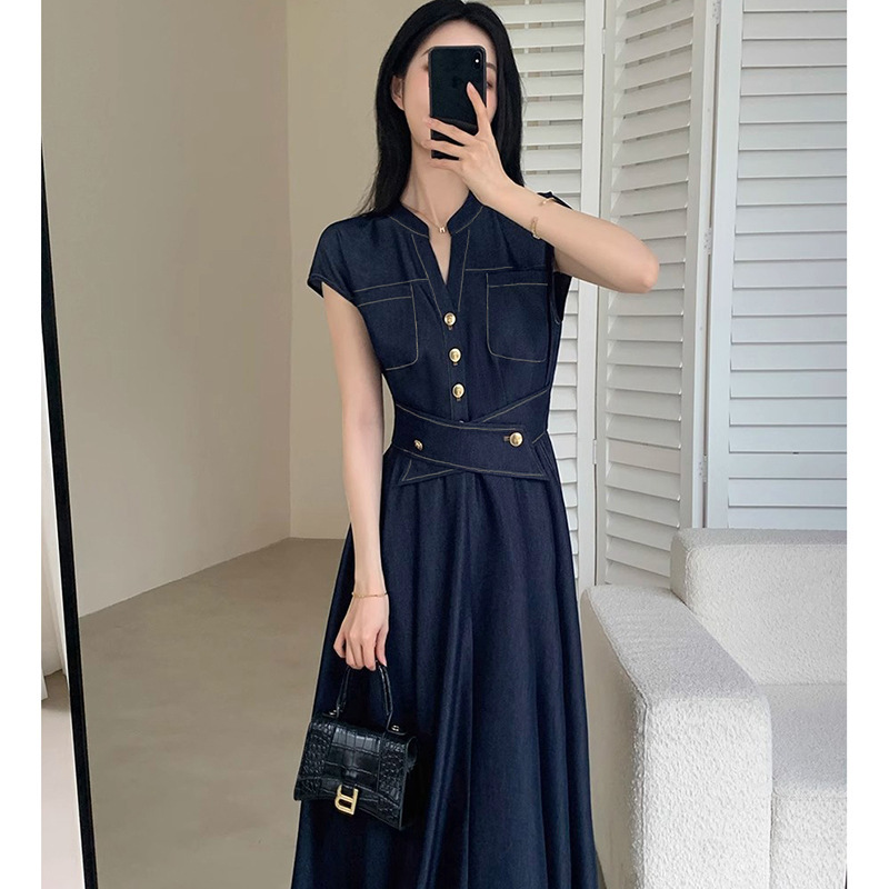 2025 New Summer Denim Short-Sleeved Dress Women's Thin Waist Slimming Elegant Commuter Mid-Length Skirt Wholesale 2025 New Summer Denim Short-Sleeved Dress Women's Thin Waist Slimming Elegant Commuter Mid-Length Skirt Wholesale