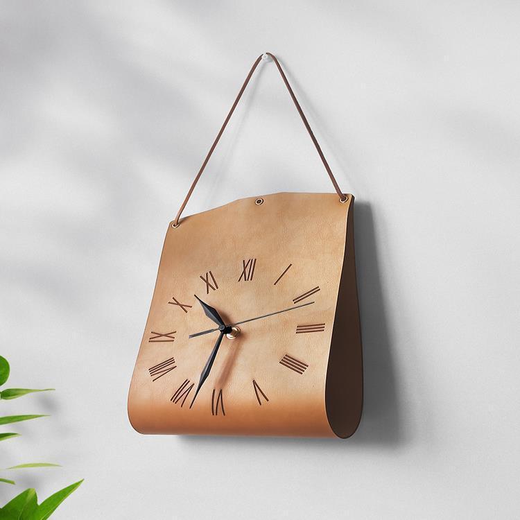 Bag-Shaped Creative Wall Clock Ins Art Clock Wall Hanging Retro Leather Stylish Living Room Bedroom Silent Decorative Clock