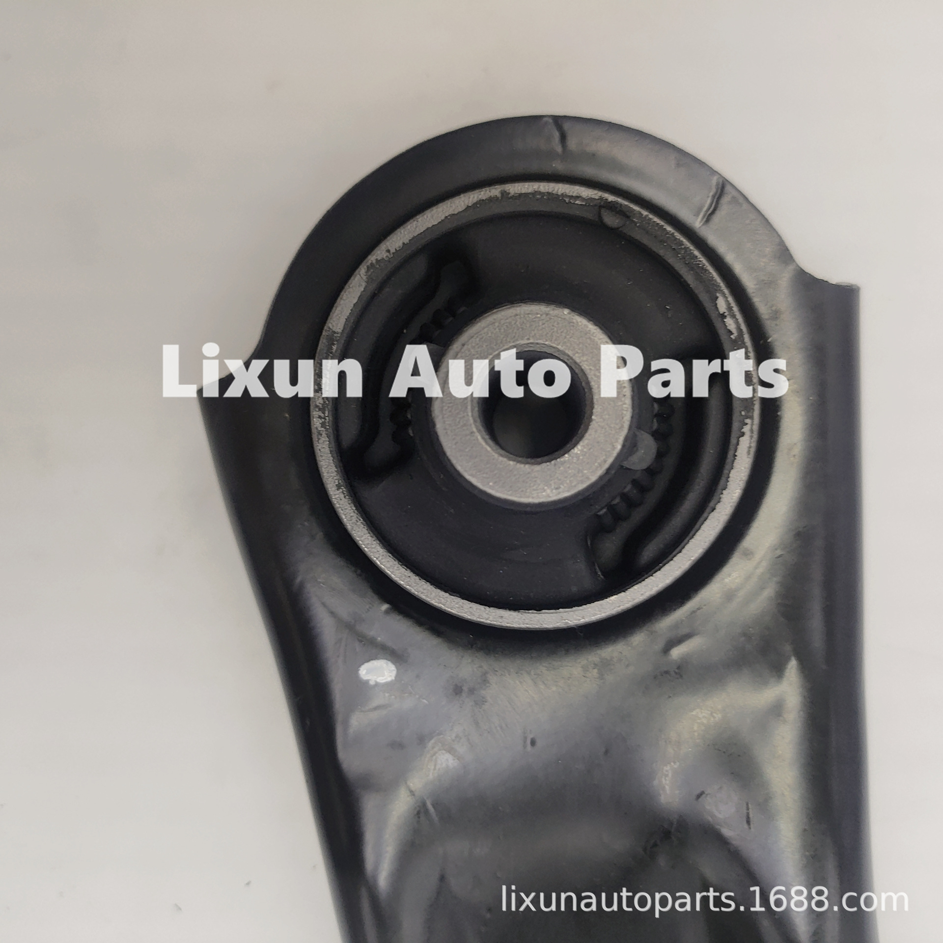 Suspension Lower Control Arm Suitable for Dongfeng Jingyi S50Ev/S60Ev/Bx5
