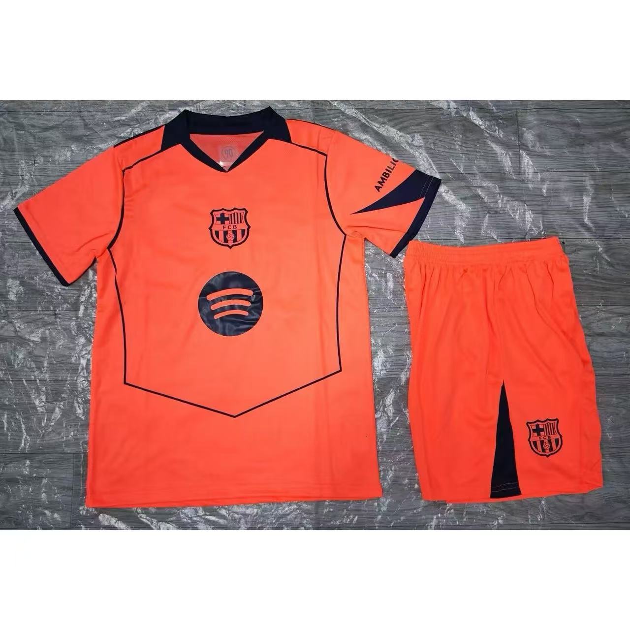 2526 Conjunto de equipación de visitante del Barcelona