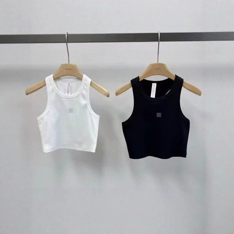 Women's camisole sports style hot girl outfit, summer fitness short tank top, slim fit and flattering Women's camisole sports style hot girl outfit, summer fitness short tank top, slim fit and flattering
