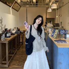 原版色织雪花条纹小众复古慵懒撞色设计条纹圆领T恤女长袖打底衫