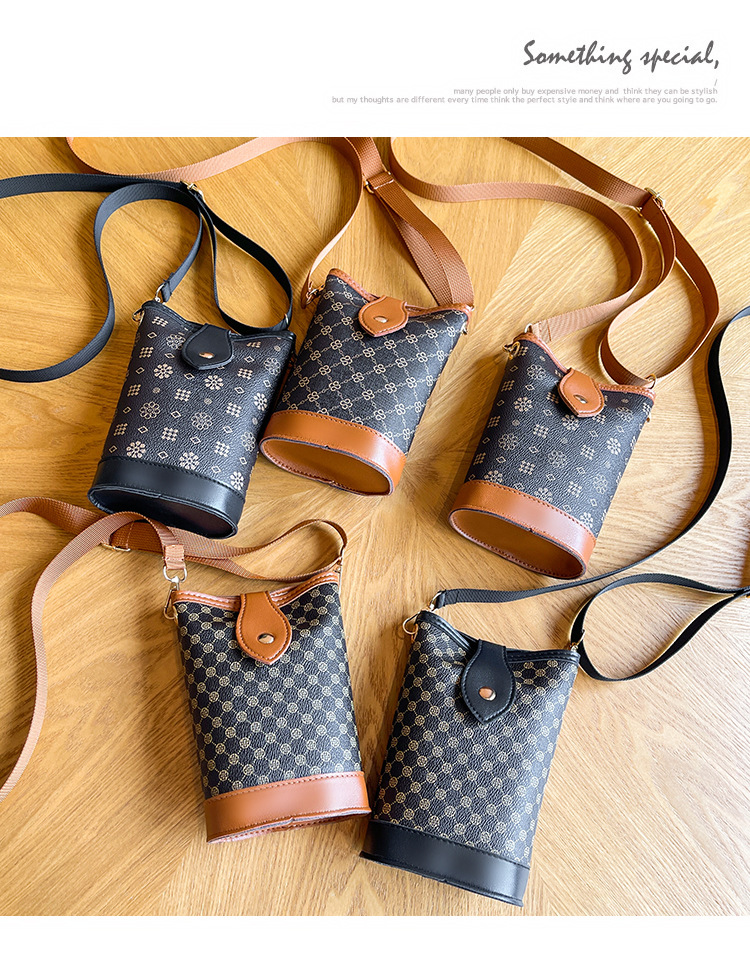 Damentaschen 2024 neuer Stil Kontrastfarbe Blumenschnalle vertikale Pommes-Frites-Tasche lässig einfache kleine quadratische Tasche Handytasche trendy_voghion.com