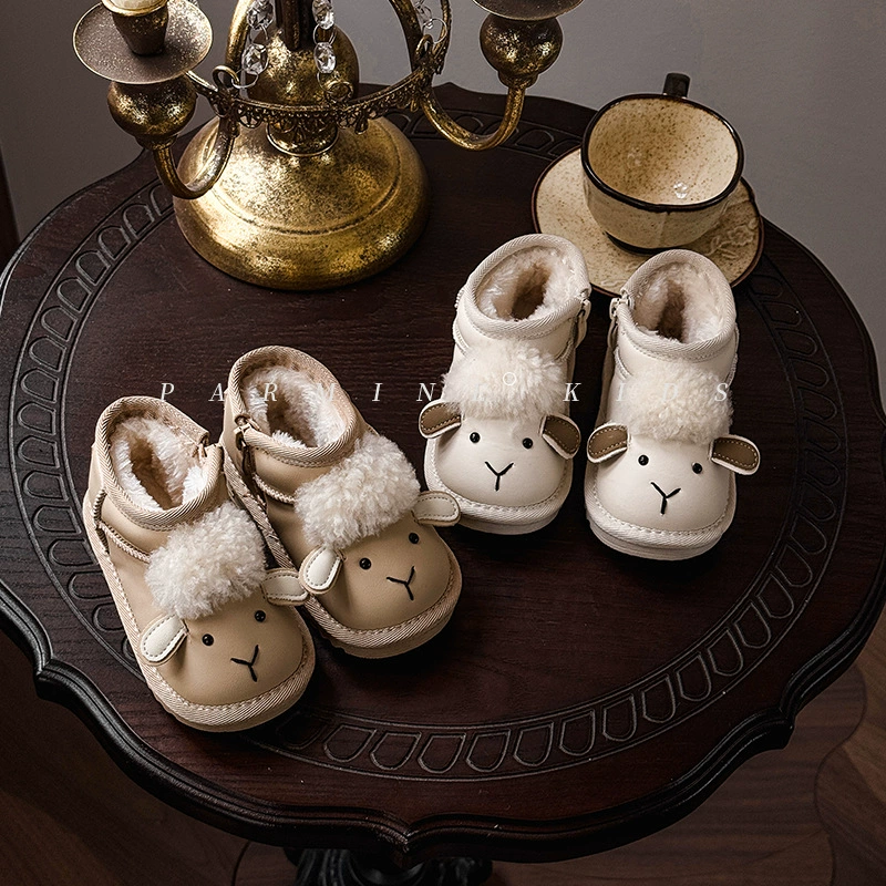 Детские хлопковые сапоги на флисовой подкладке и утолщенном мультяшном ягненке, зима 2025, новый стиль, мужские и женские детские теплые хлопковые сапоги и хлопковая обувь в северо-восточном стиле