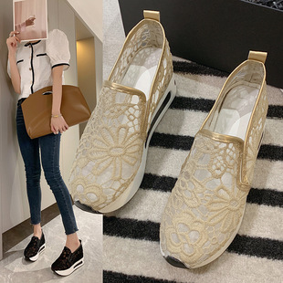 ��ЬŮ�ļ�͸���n���U�վW��С��Ь���e���_�и����m�ɸ��ŮЬ��