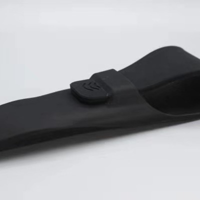 手动剃须刀硅胶盒刮胡刀硅胶套便捷居家旅行剃须刀硅胶保护套