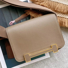 ���¿�ľ������N��ƤŮ�����玧ţƤ�μ�б��ٴ�ͨ�ڿս�С����