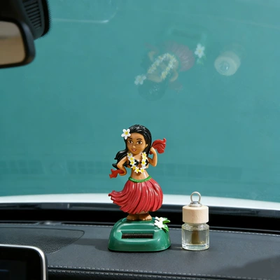 Solar-powered Hawaiian hula: Car ornaments - height-11cm-red-hawaiian-girl