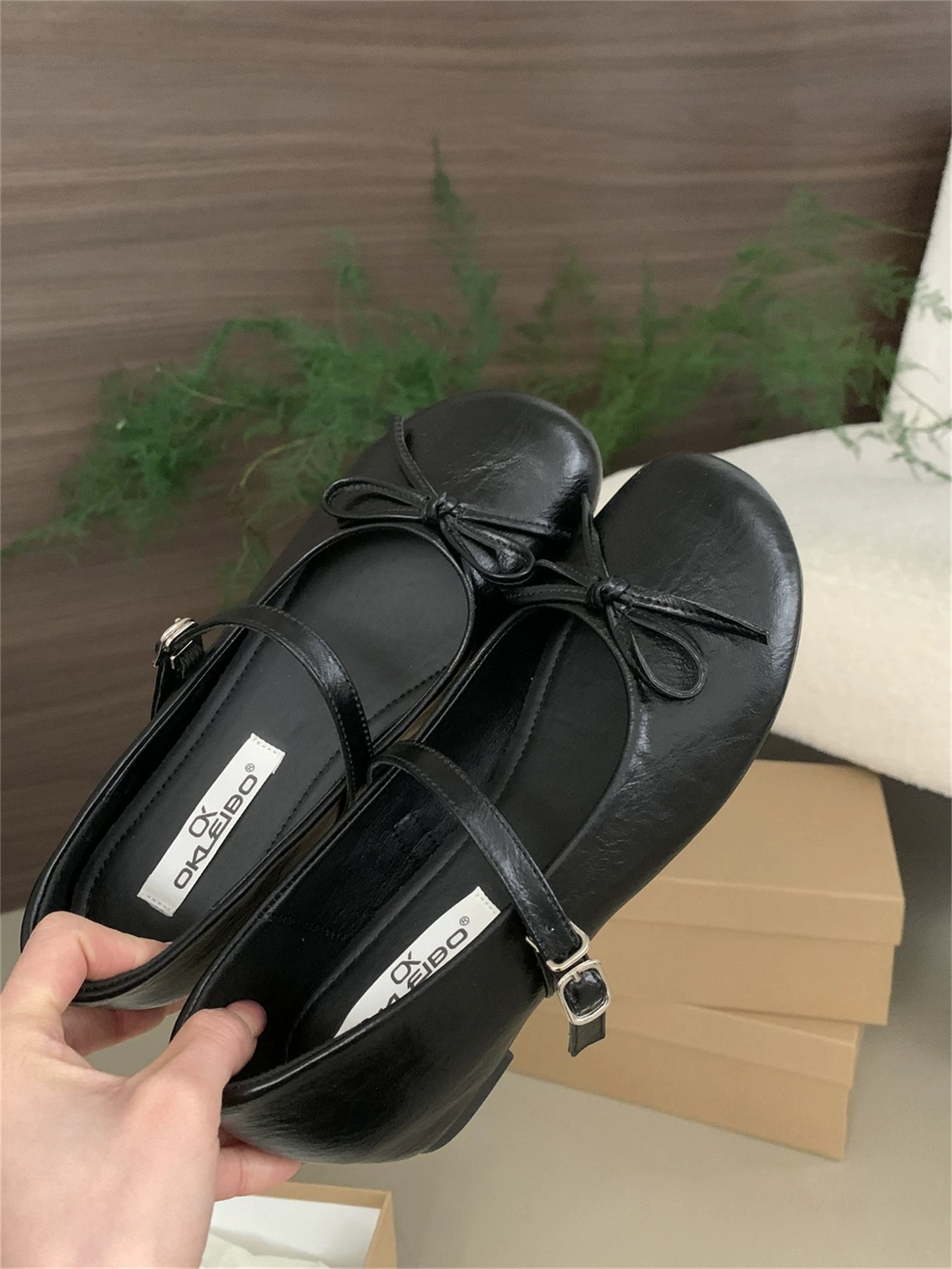검은색