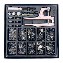 KAOS���ټ~�۰��b�������b831���~�ĺϿ�Ƥ����ĸ�۰��۸ߙn���b