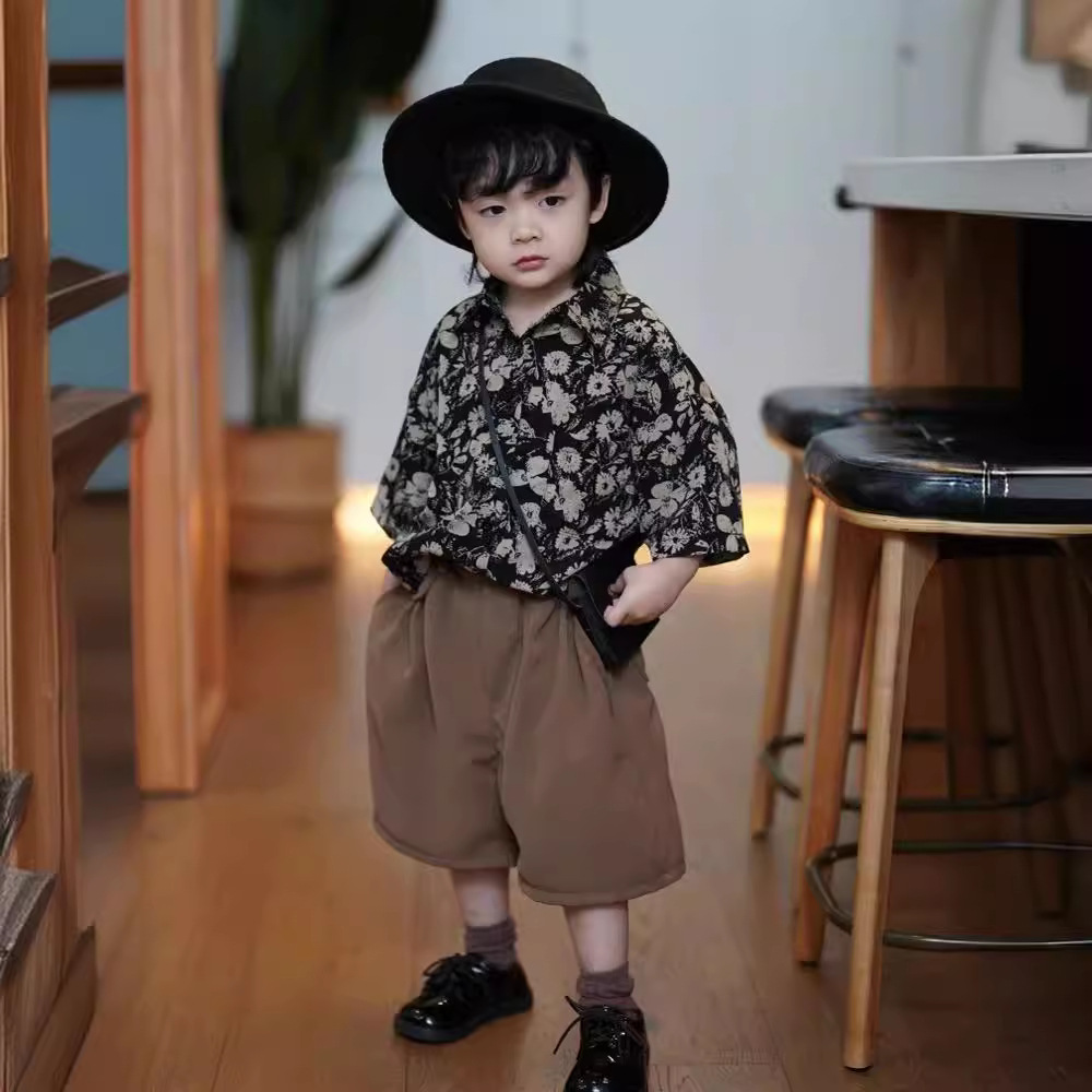 Ropa para padres e hijos verano nueva suelta retro Hong Kong estilo diseño sentido nicho flor camisa Ruan guapo camisa casual ropa de hombre