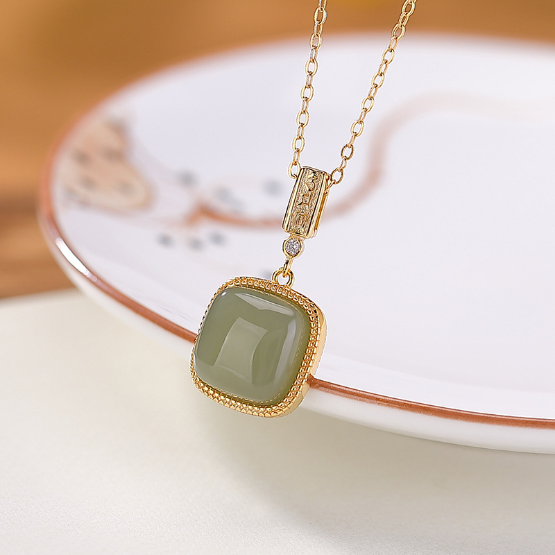 Mẫu gỗ vàng sapphire (không bao gồm dây chuyền)