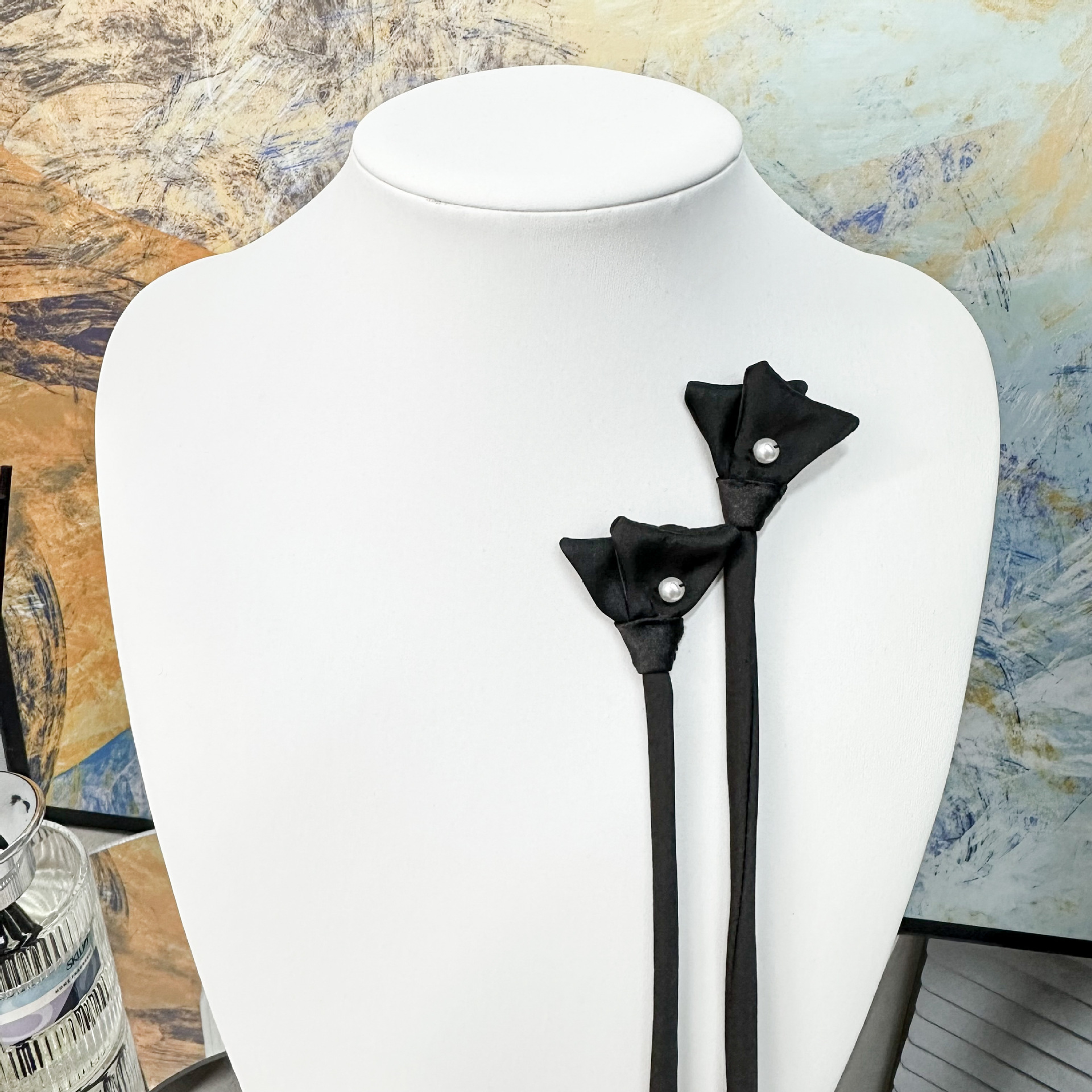 Satín negro y blanco dos colores accesorios de flores tridimensionales flores de ropa DIY más pin vestido accesorios de joyas flores decorativas