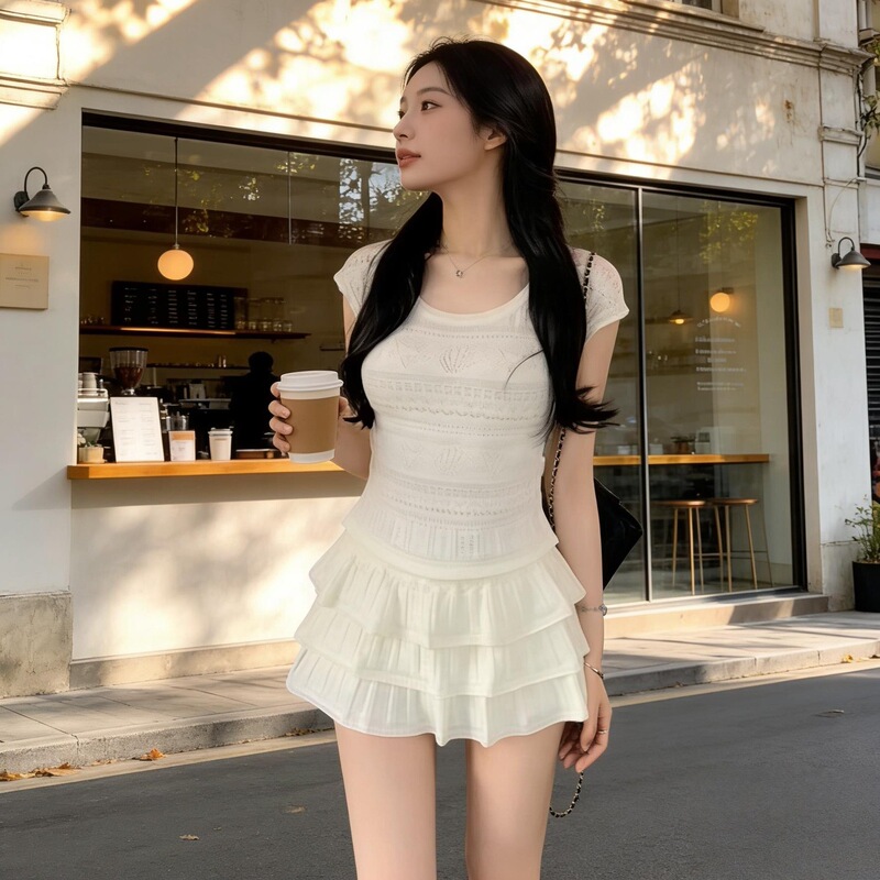 Gentle Style Niche Knitted Cake Skirt Two-Piece Set for Summer, Sweet and Delicate for Petite Figures, Slimming Short Skirt Fashion Set