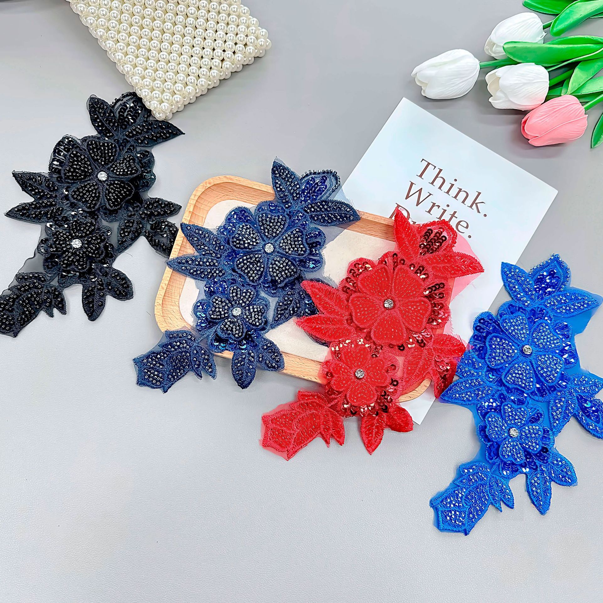 Industria pesada multicolor perlas de clavos estereoscópicas flor calcomanías de tela de perforación brillante rendimiento de escenario accesorios de ropa venta caliente transfronteriza