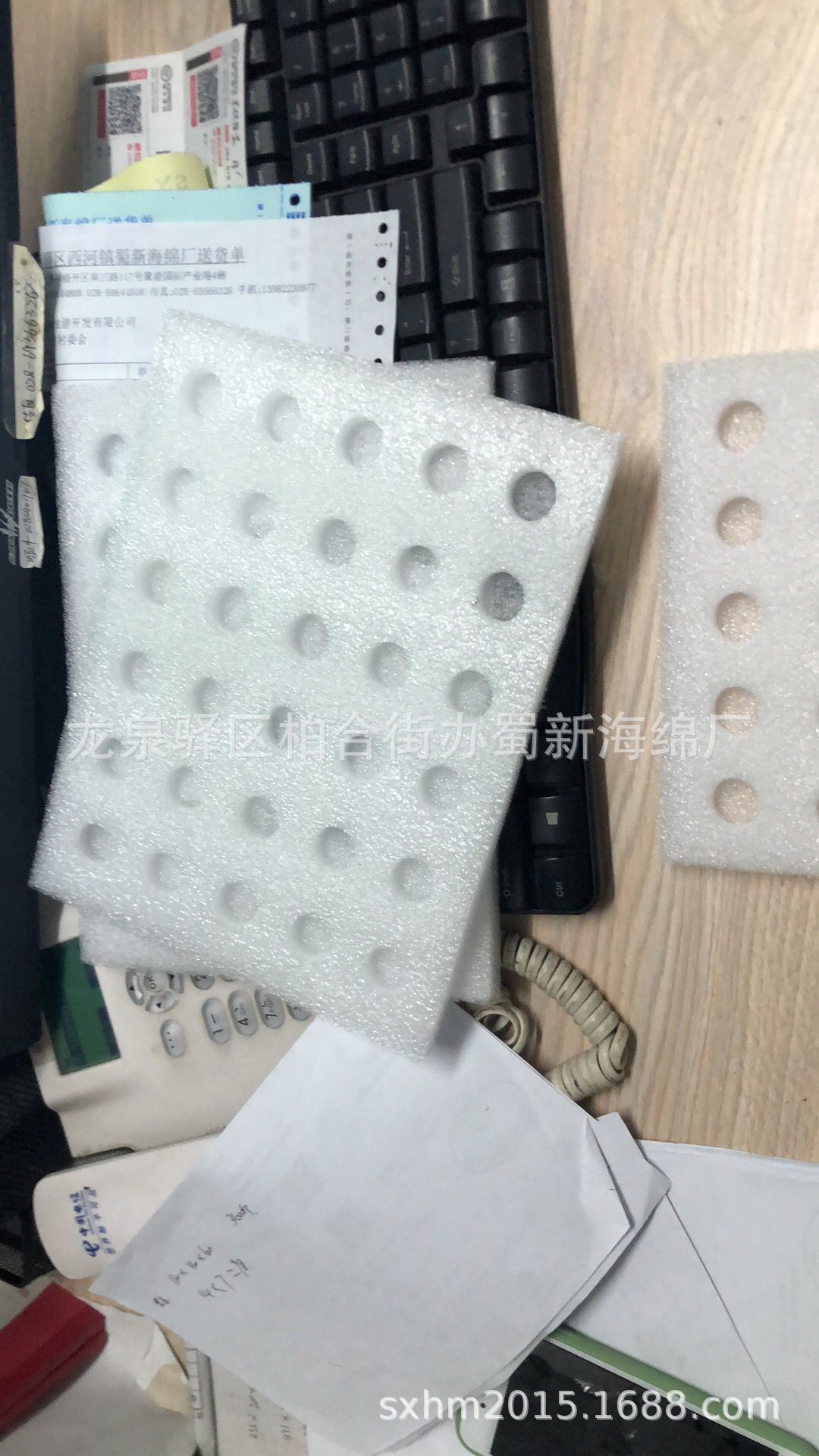 厂家供应珍珠棉表各色绒布缓冲内衬快递包装泡沫/珍珠棉包装