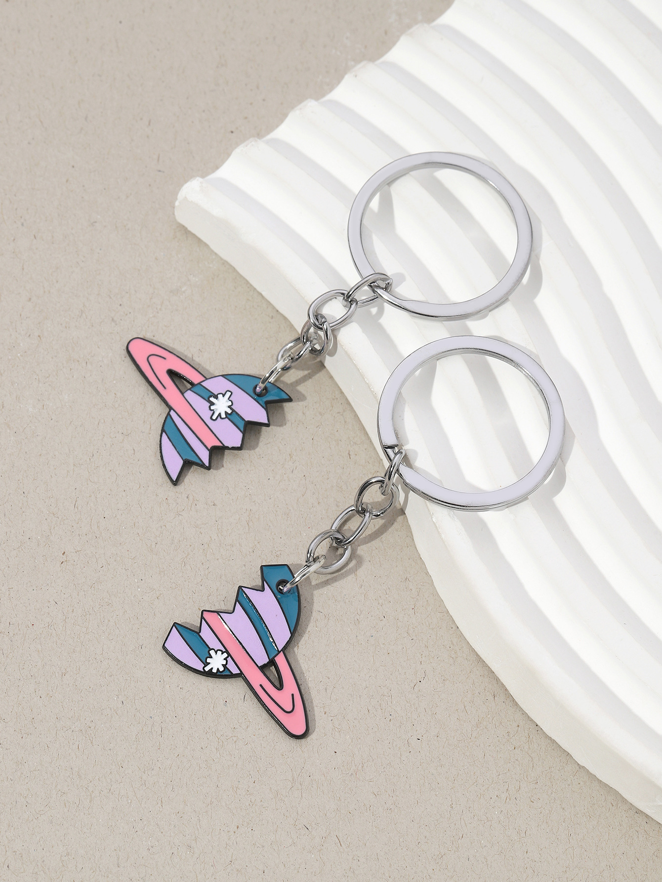1 Set Cartoon Style Cute Rainbow Heart Shape Alloy Couple Unisex Keychain display picture 10
