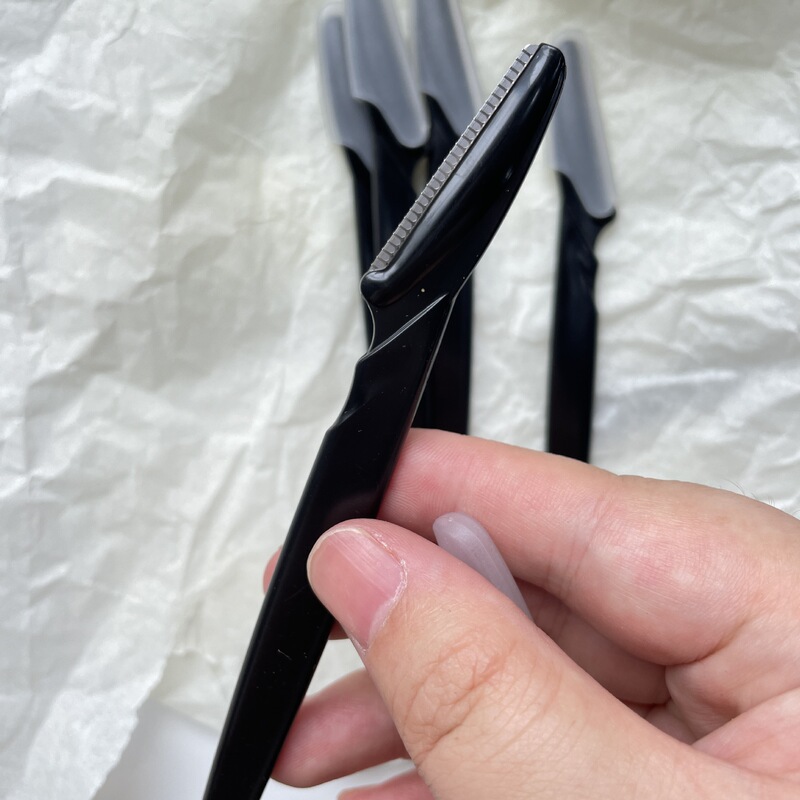 Candy color eyebrow trimming knife safety beginner women shaving eyebrow blade women beauty salon special BH270 Candy color eyebrow trimming knife safety beginner women shaving eyebrow blade women beauty salon special BH270