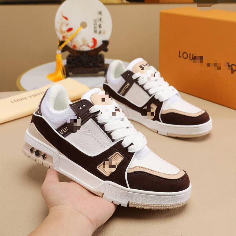 Zapatos casuales de marca de moda, zapatos blancos transpirables de suela gruesa para hombres, 2026 primavera y otoño nuevos zapatos de skate resistentes al desgaste de alta calidad