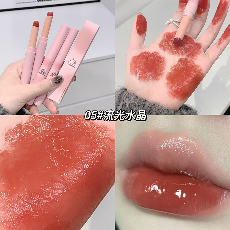 DaimAnpu es un espejo sólido de miel de labios, agua